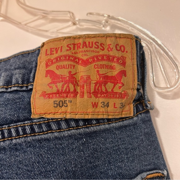 Levi’s 505 Size 34x34 - Picture 4 of 4